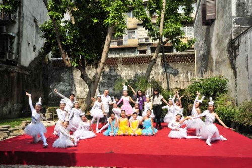 12 April 2014 Cultural Day